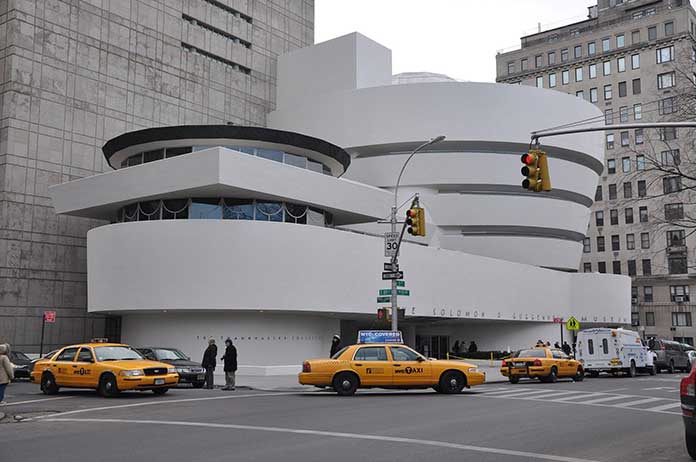 Frank Lloyd Wright New York Guggenheim Museum design