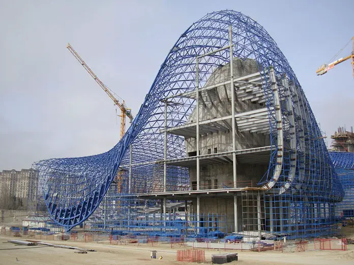The space frame steel structure of Aliyev Center