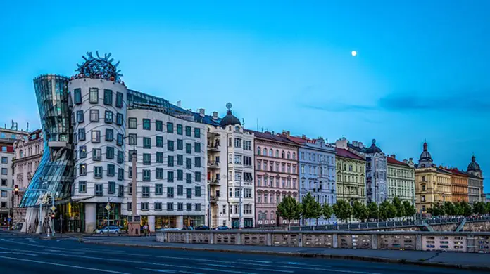 dancing house prague