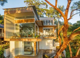 Wooden House designed by Ardea Oosthuizen