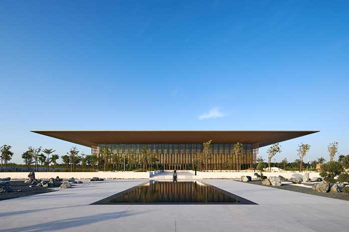 A photography of cantilevered roof of the House of Wisdom, which has a great console design in architecture