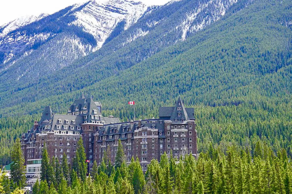 Fairmont Banff Springs Hotel, famous building in Canada