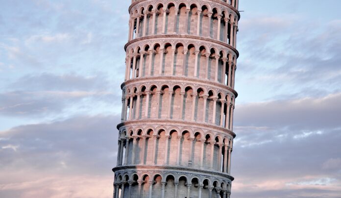 pisa-cathedral-leaning-tower-historical-european-architecture-italy-archeetect